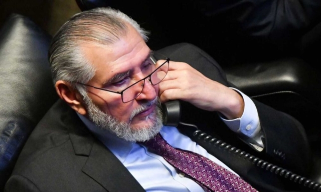 Ad&aacute;n Augusto L&oacute;pez asegura que las acusaciones en su contra no lo afectan