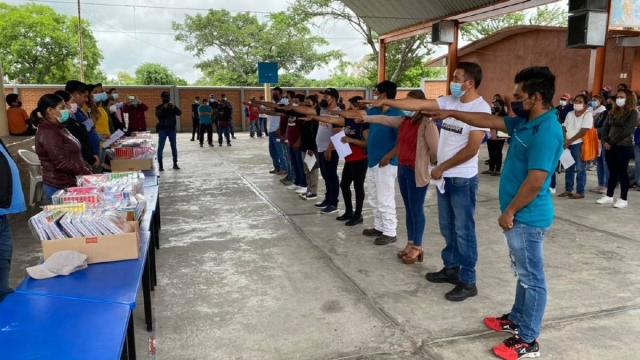 Los integrantes de los comités rindieron protesta.