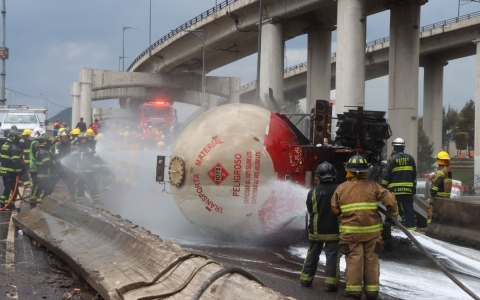 Descartan fallas mecánicas en pipa que explotó en Iztapalapa