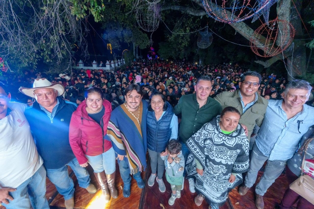 Inicia temporada navideña del Cerro Iluminado Jumiltepec 2025
