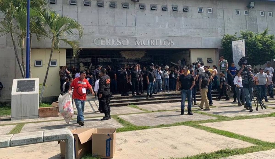 Riña en penal de Atlacholoaya deja tres heridos