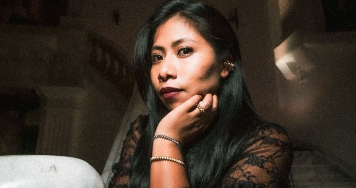 Yalitza reacciona al VIDEO de Superholly analizando su inglés