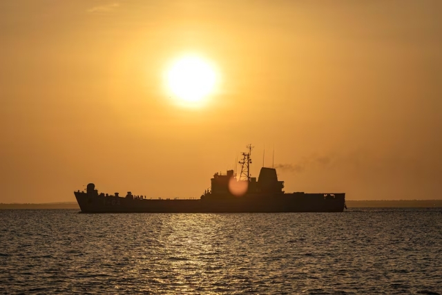 EU sanciona 29 buques ligados a la 'flota fantasma' de Ir&aacute;n