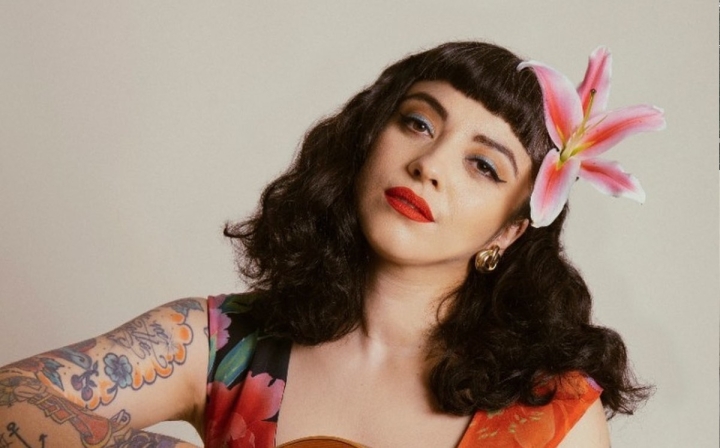 Mon Laferte anuncia su gira &#039;autopoiética&#039;; pronto se presentará en México