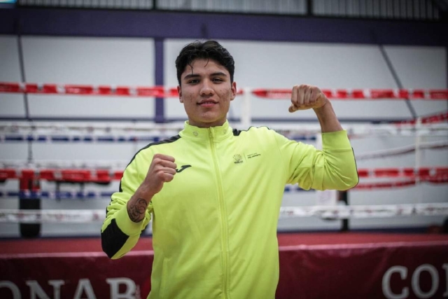 El joven peleador se quedó con la medalla de plata en Culiacán, Sinaloa, en su tercera participación en la justa deportiva que ahora se llama Juegos Nacionales Conade.
