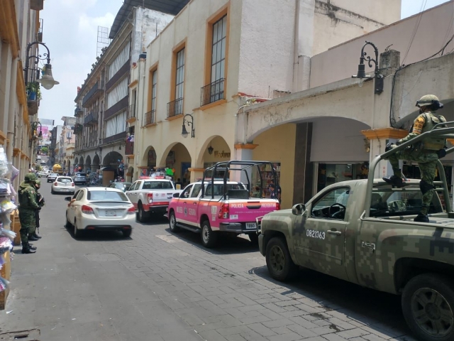 Recorre &#039;Convoy, unidos por Morelos ante el covid-19&#039; colonias y poblados de Cuernavaca