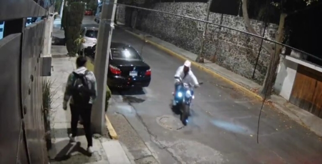&#039;Moto ladrones&#039; asaltan en 20 segundos a un joven en Santa Úrsula Xitla