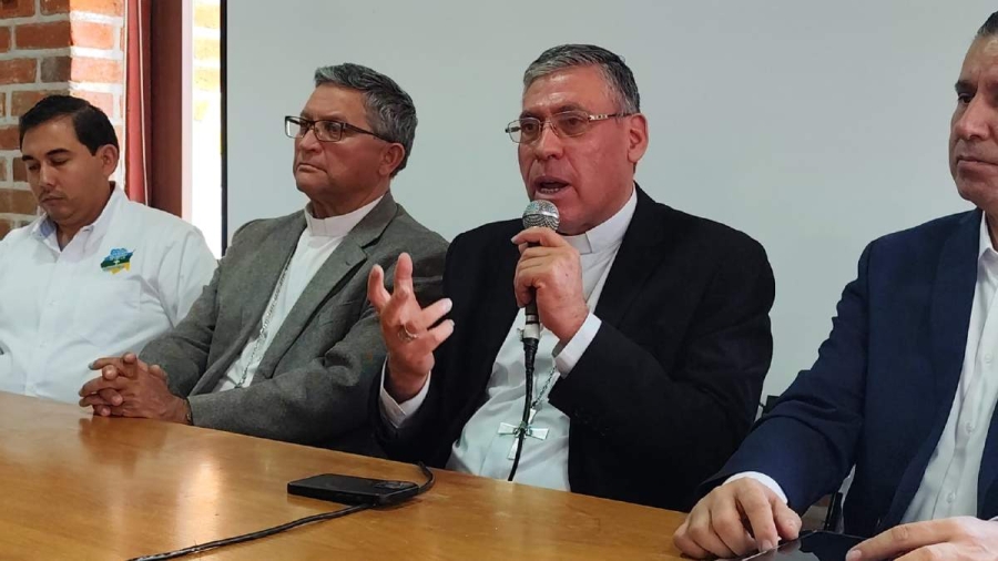 Gerardo Díaz Vázquez, obispo de Colima, ofreció un posicionamiento en Cuernavaca ante la crisis de seguridad en el país.  