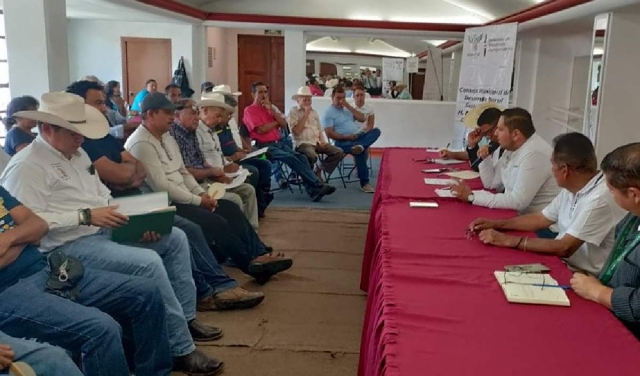 Campesinos de Cuautla evalúan proyectos agropecuarios