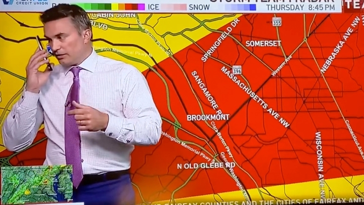 ¡Amor de papá! Meteorólogo llama a sus hijos en directo para advertirles de que un tornado iba hacia su casa