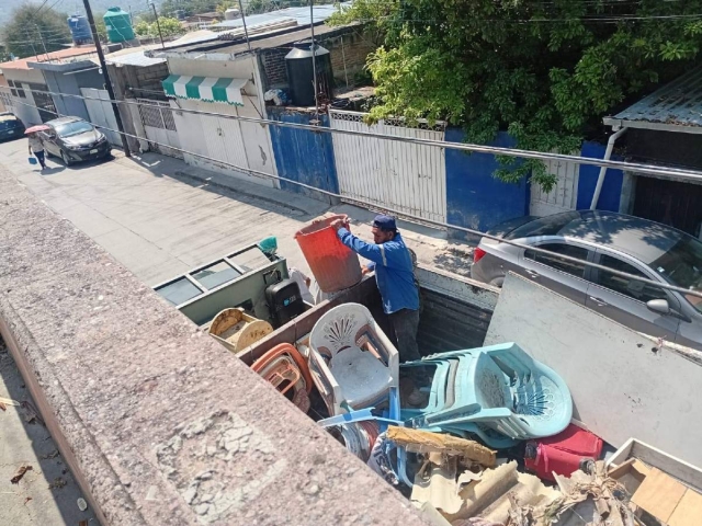 Se acerca la temporada de lluvias y en prevenci&oacute;n de casos de dengue las jornadas descacharrizadoras son constantes.