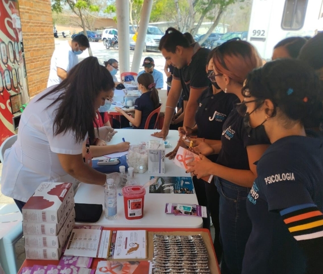 Realiza SSM feria de salud por &#039;Día de las y los estudiantes&#039; en escuela de El Jicarero