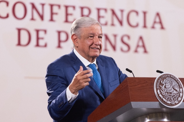 AMLO destapa a Javier May para gubernatura de Tabasco