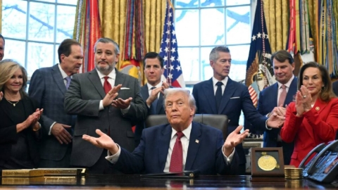 Trump considera dejar expirar el T-MEC y buscar un nuevo acuerdo comercial