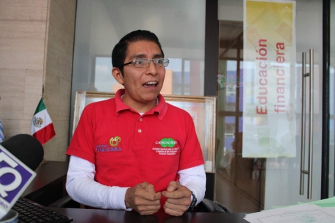 Carlos Flores resalt&oacute; la importancia de verificar la autenticidad de las p&aacute;ginas de compras para no ser v&iacute;ctimas de fraudes.