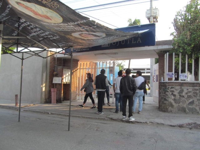 A siete d&iacute;as de iniciado, se mantiene la toma de la escuela de Estudios Superiores de Jojutla y los primeros resultados son en seguridad.