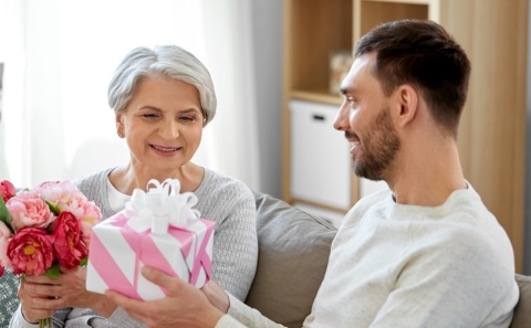 ¿Aún sin regalo para mamá? Tecnología útil y moderna para sorprenderla este 10 de mayo