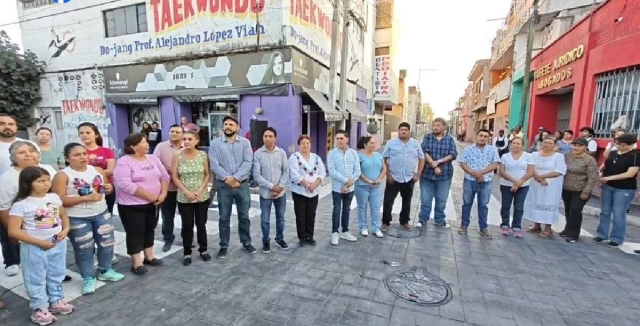 Entregan obras de pavimentaci&oacute;n en Jojutla