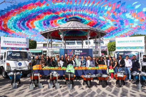 Entrega Eder Rodr&iacute;guez m&aacute;s camiones y herramienta para eficientar la recolecci&oacute;n de basura en Jiutepec