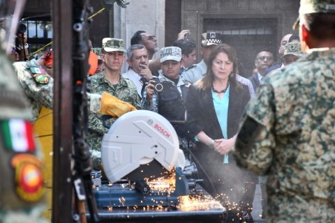 Preside gobernadora Margarita González Saravia ceremonia de destrucción de armamento decomisado