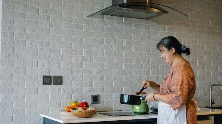 Cómo desengrasar una campana de cocina rápido y sin esfuerzo