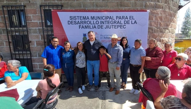 Alcalde de Jiutepec pone en operación octavo comedor comunitario
