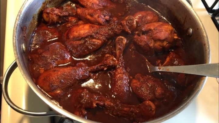 Recetas de comida mexicana: Prepara un exquisito pollo en adobo