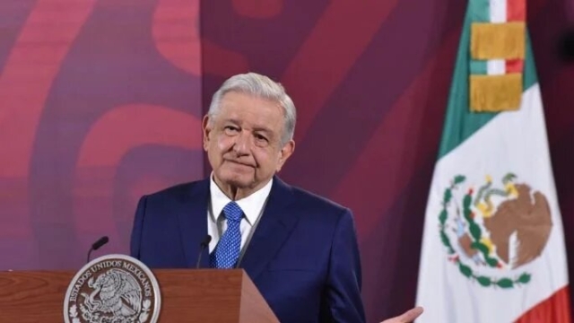 AMLO critica el cierre de la cuenta de Vicente Fox en X