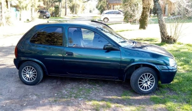 Se robaron un auto en la calle Gutemberg