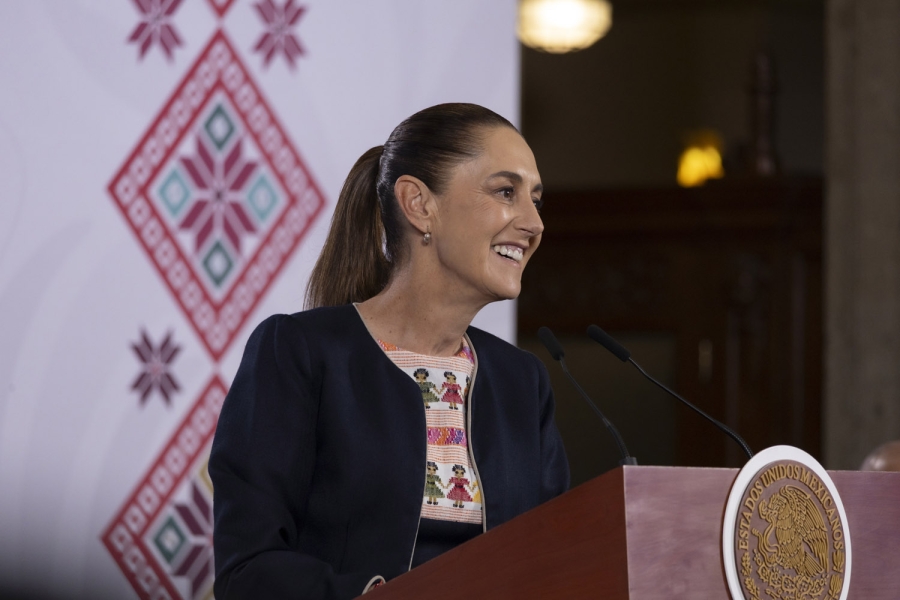 Sheinbaum celebra nombramiento de Ernestina Godoy al frente de la FGR