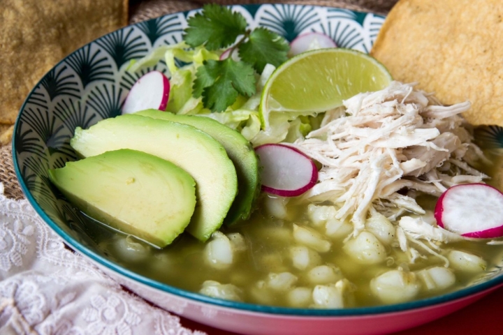 Deleita el paladar: Pozole verde paso a paso