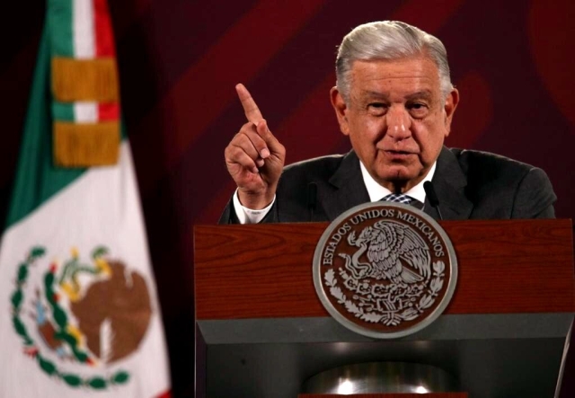 Convoca AMLO a participar en mitin del 18 de marzo en el Zócalo