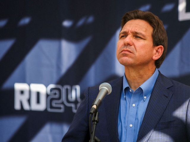 Ron DeSantis nombra nuevo jefe de campaña