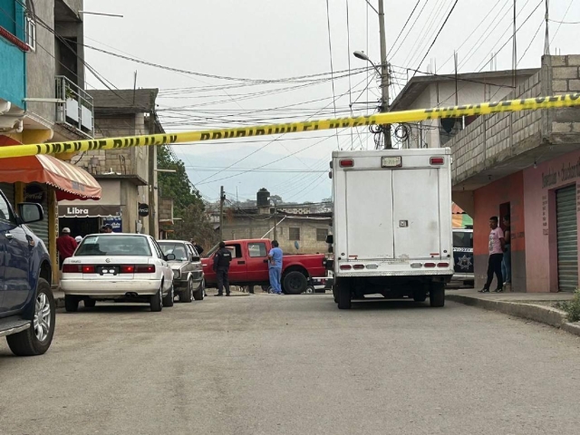 Asesinan a hermanos dentro de su pollería