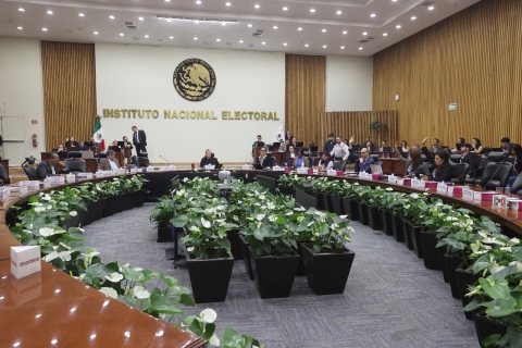 INE aprueba estrategia que incluye credencial digital y voto electrónico