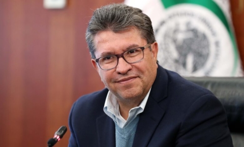 Monreal defiende a Pedro Haces tras revelación de su megarrancho