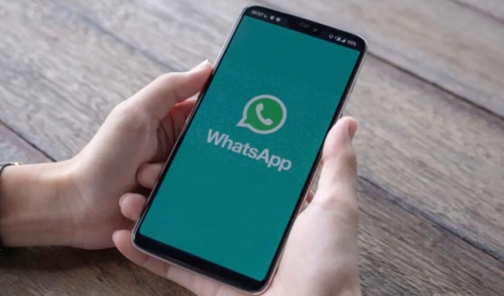 WhatsApp experimenta con su propia versión de canales
