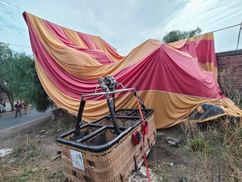 Globo aerostático se desploma en Teotihuacán; reportan al menos 14 heridos