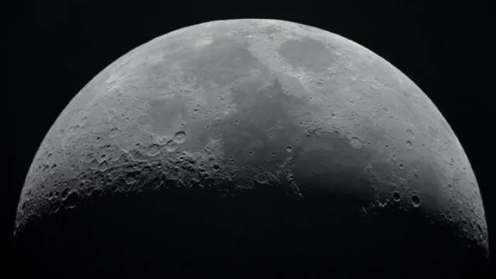 Módulo Odiseo listo para alunizar en polo sur lunar