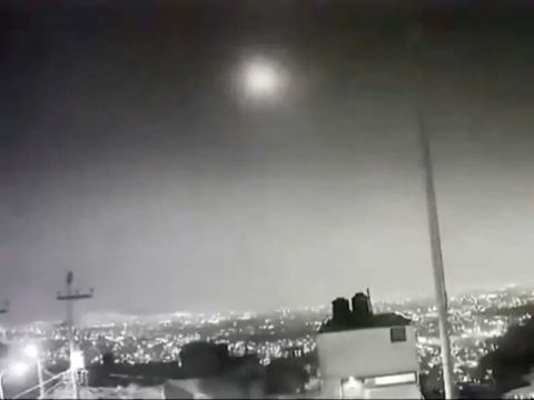 Fuerte estruendo por meteorito sorprende a habitantes de CDMX y Edomex