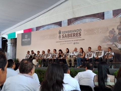 Presiden titular de SEP y gobernadora de Morelos ceremonia de inicio del programa de alfabetización Sembrando Saberes