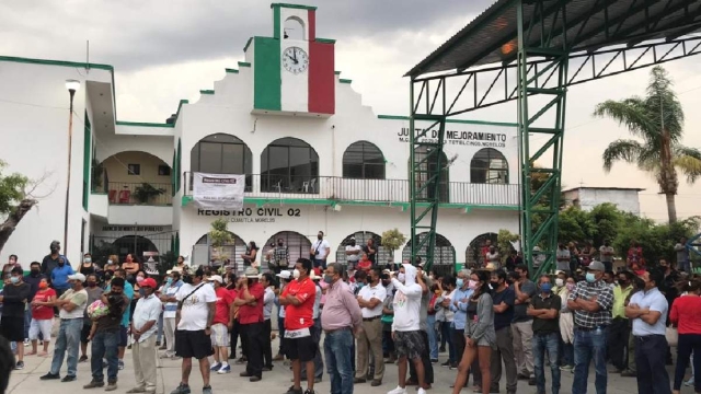 La asamblea del martes era para sensibilizar acerca de la participación de las mujeres en la elección de Tetelcingo.