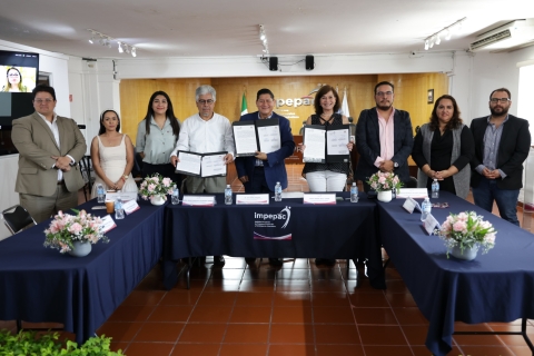 Firman convenio de colaboración Impepac y Universidad de Ciencias Jurídicas