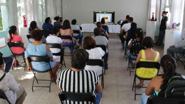 Padres de familia conocieron los lineamientos a través de una videoconferencia.