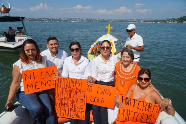 Directores de área de Jojutla se sumaron a la caravana.