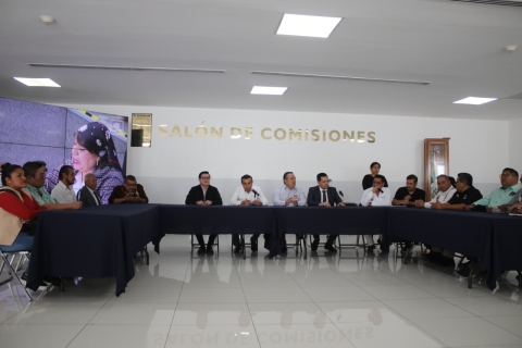 Atienden diputados inquietudes de l&iacute;deres del Colectivo Amplio Morelos