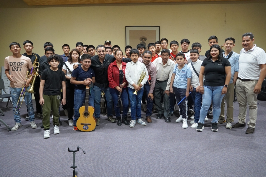 Se compromete Santos Tavarez con el arte y la cultura en Emiliano Zapata