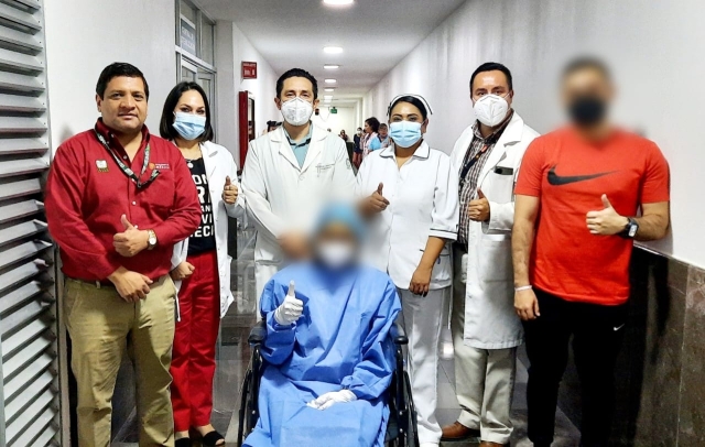 Mujer morelense recibe riñón de su hermano en IMSS Morelos y mejora su calidad de vida