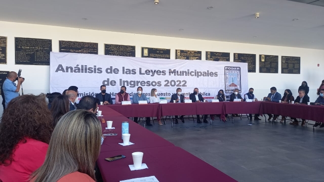 Ocho municipios intentan modificar sus leyes de ingresos