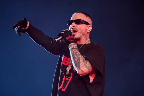 J Balvin sorprende con visita a la Bas&iacute;lica de Guadalupe previo al 12 de diciembre